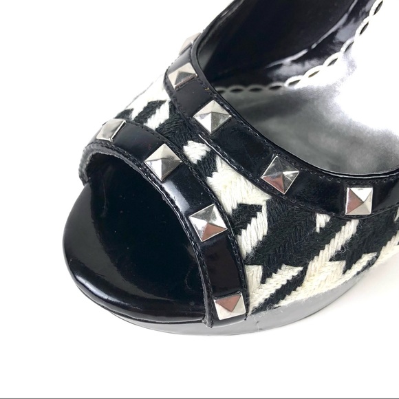 Bebe Leticia Studded Houndstooth Platform Pump - Picture 8 of 10